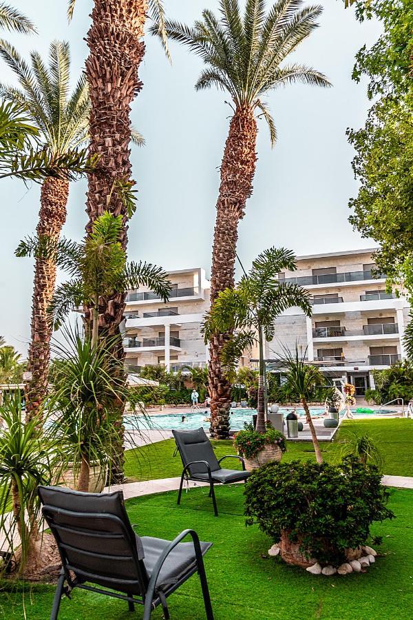 Garden & Pool אילת