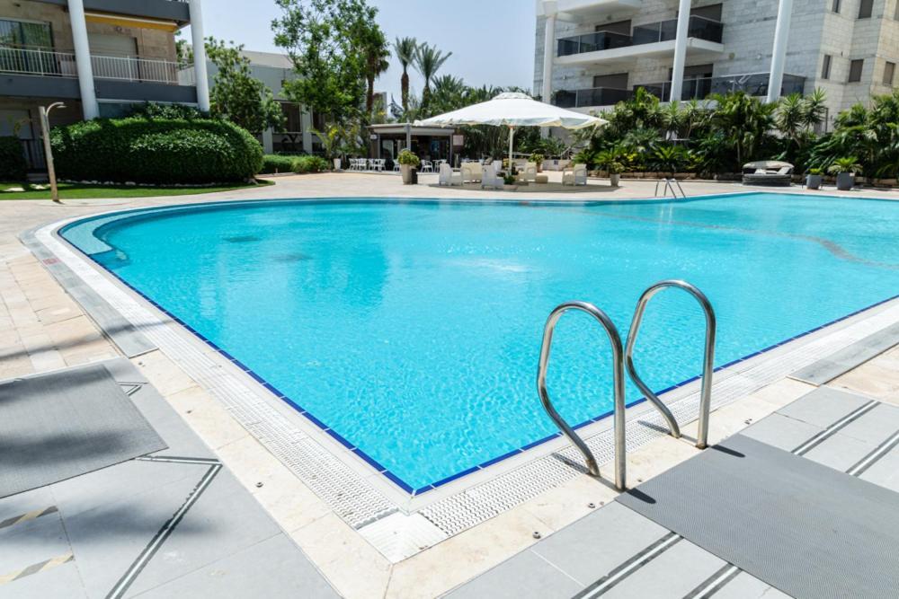 Garden & Pool * אילת