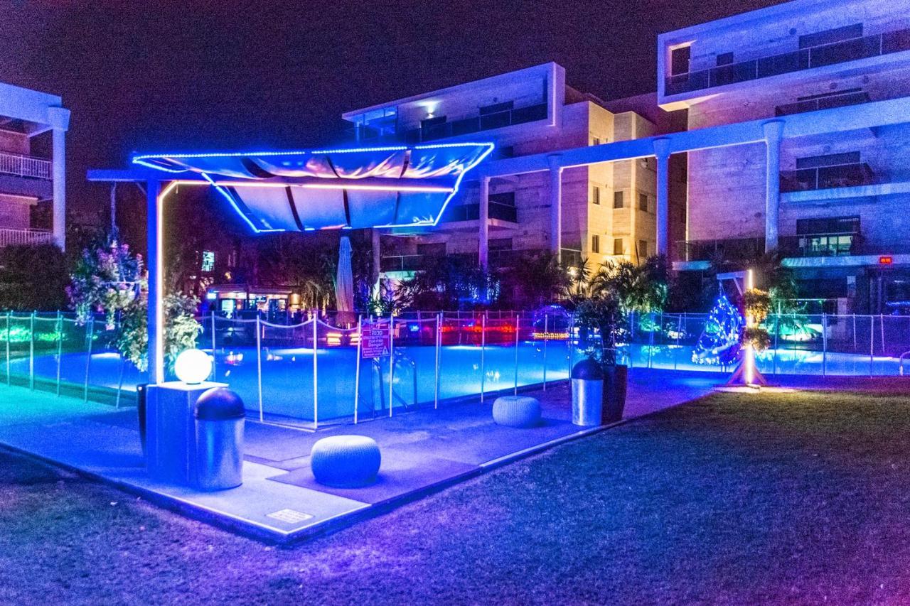 Garden & Pool אילת